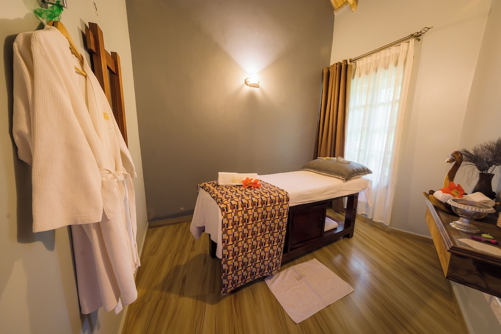 Emburara Farm Lodge 13/50