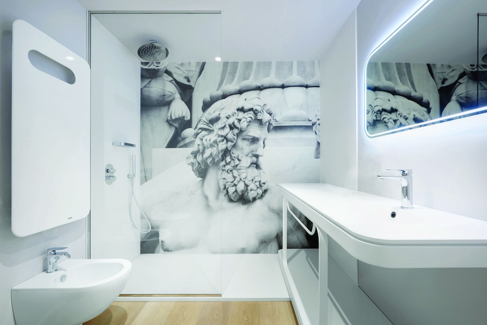 YouMe Design Place Hotel 38/43