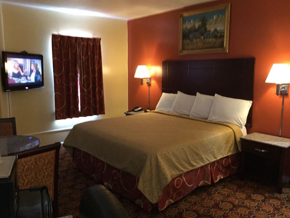 Deluxe, King Bed