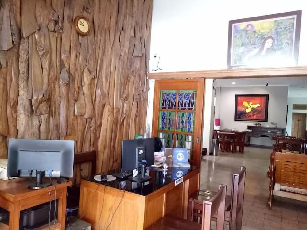 Helena Guest House 23/26