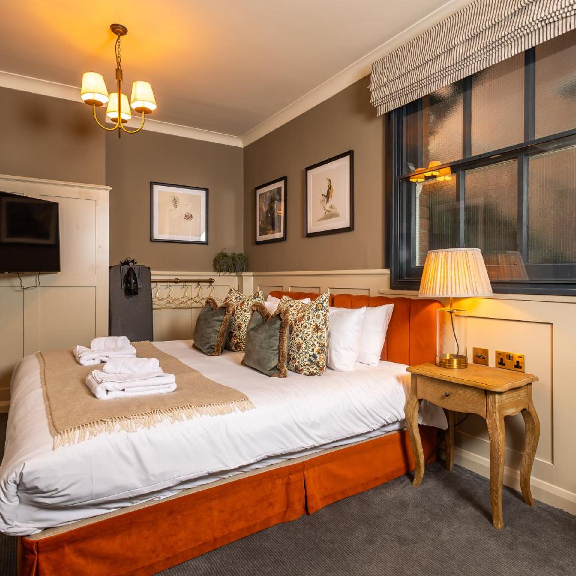 Salisbury Arms Hotel 14/54
