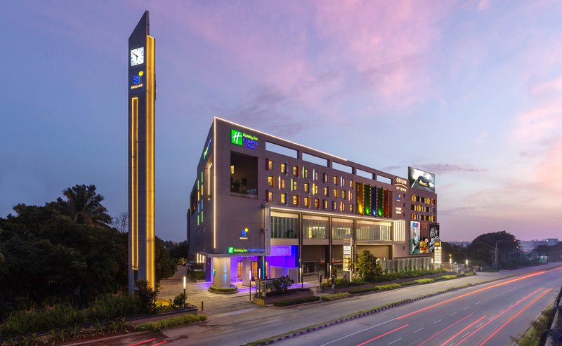 Holiday Inn Express And Suites Bengaluru Old Madras Road 2/59
