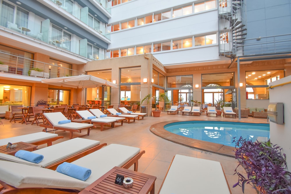 Ibiscus Hotel 11/26