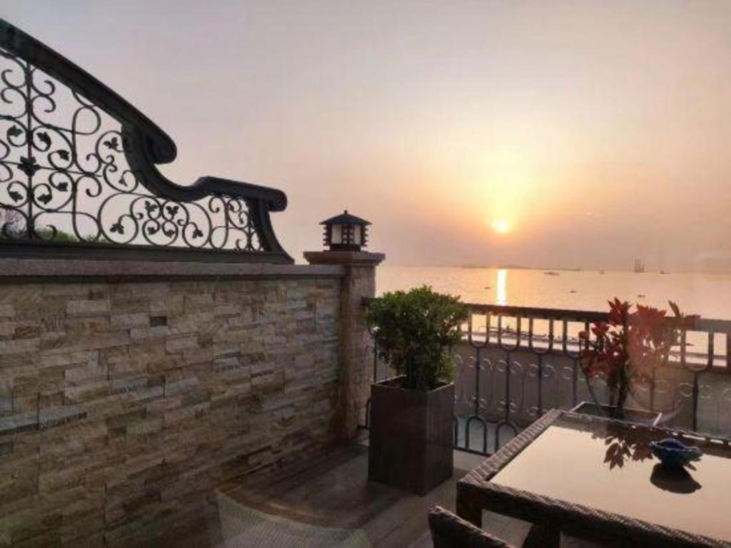 Yantai Golden Gulf Hotel 98/98