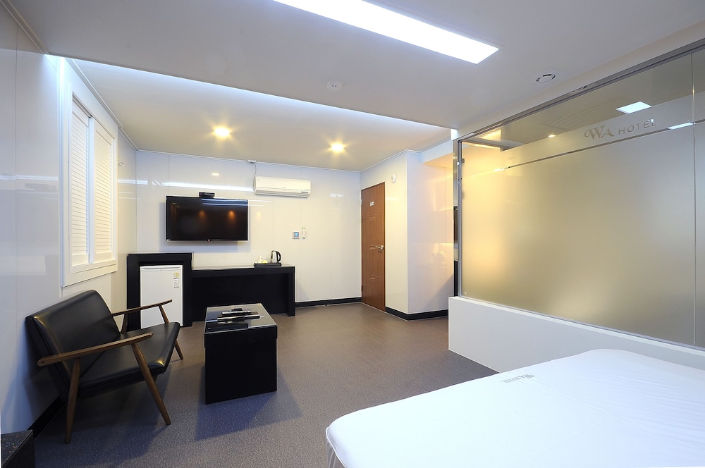Wa Hotel Nampo 56/64
