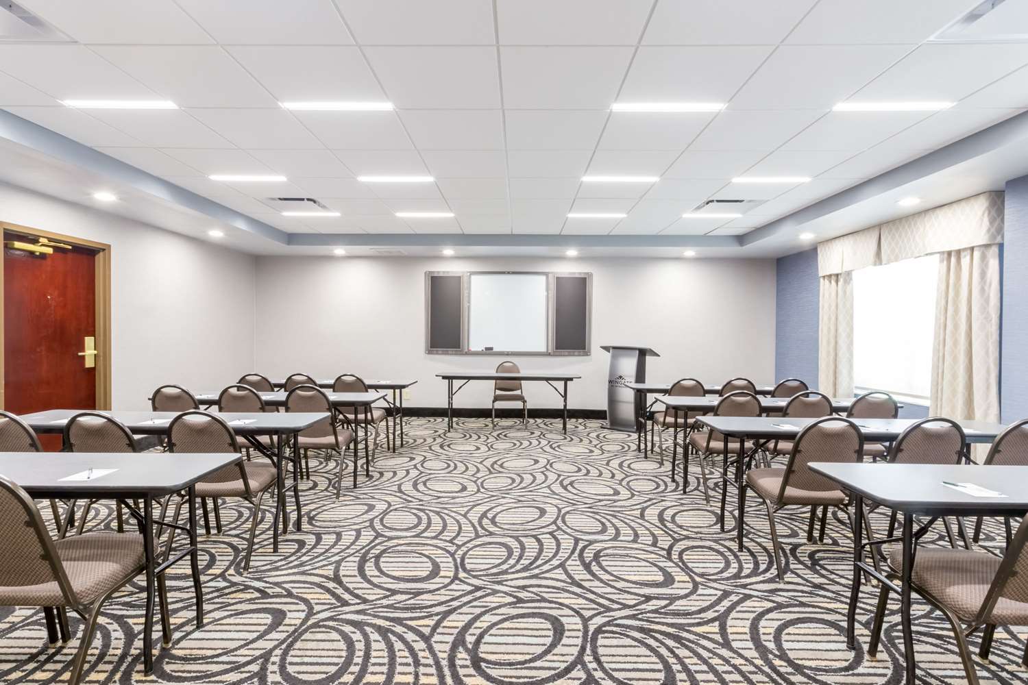 Wingate By Wyndham Convention Center Closest Universal Orlando 34/41