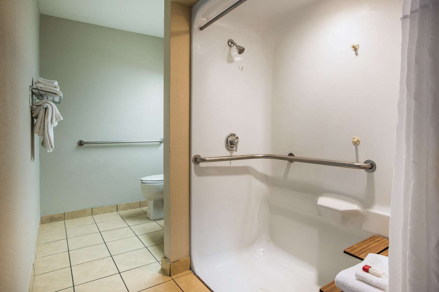 Microtel Inn & Suites by Wyndham Chattanooga/Near Hamilton Place 8/9