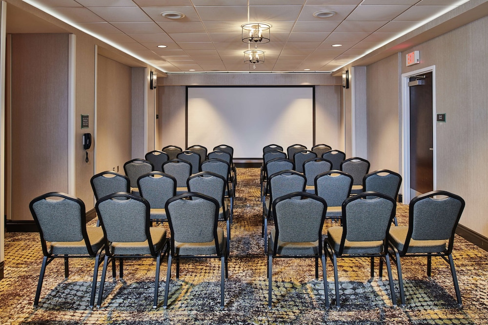 Doubletree By Hilton Raleigh Crabtree Valley 44/48