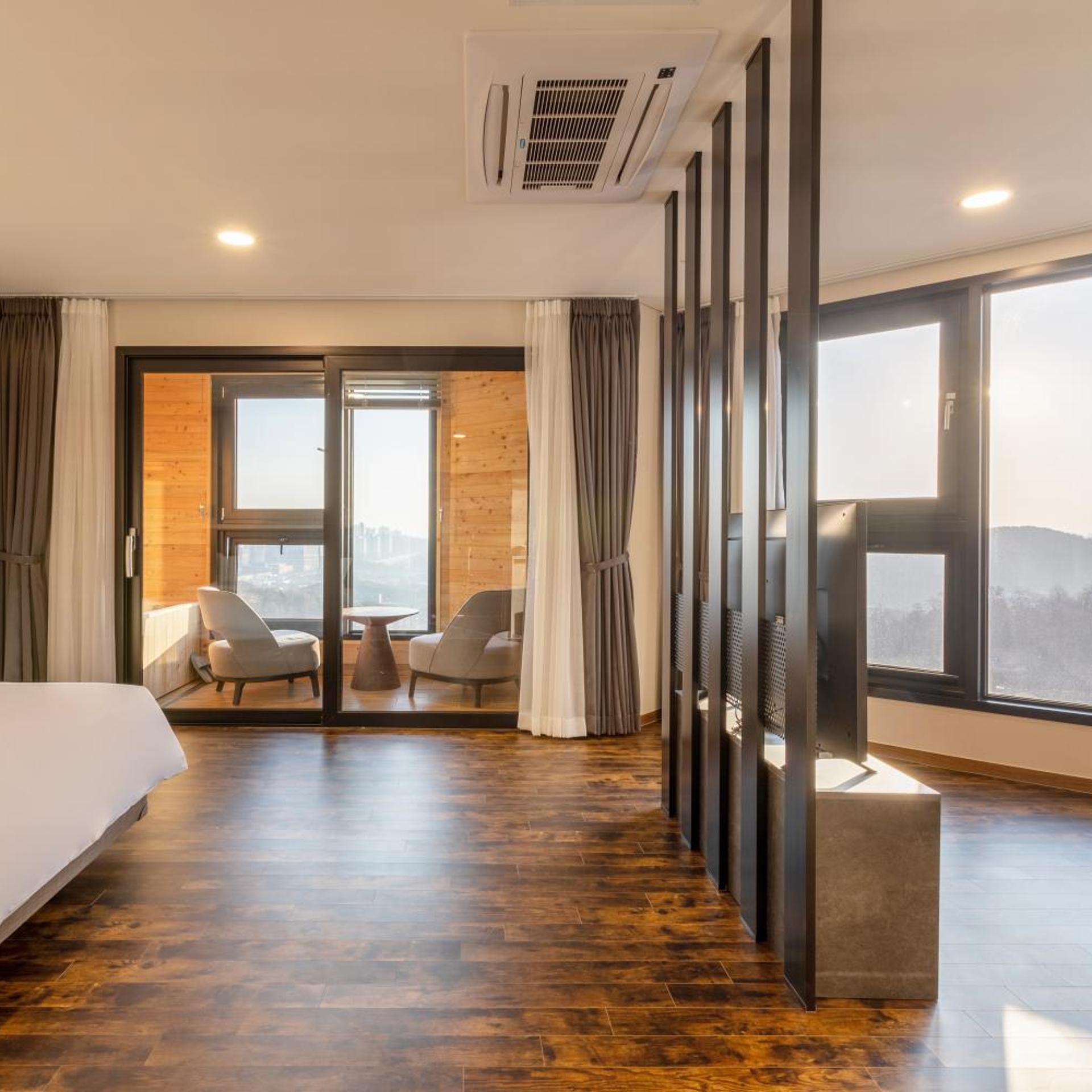 جناح عائلي بريميير، Urbanest Hotel 7/10
