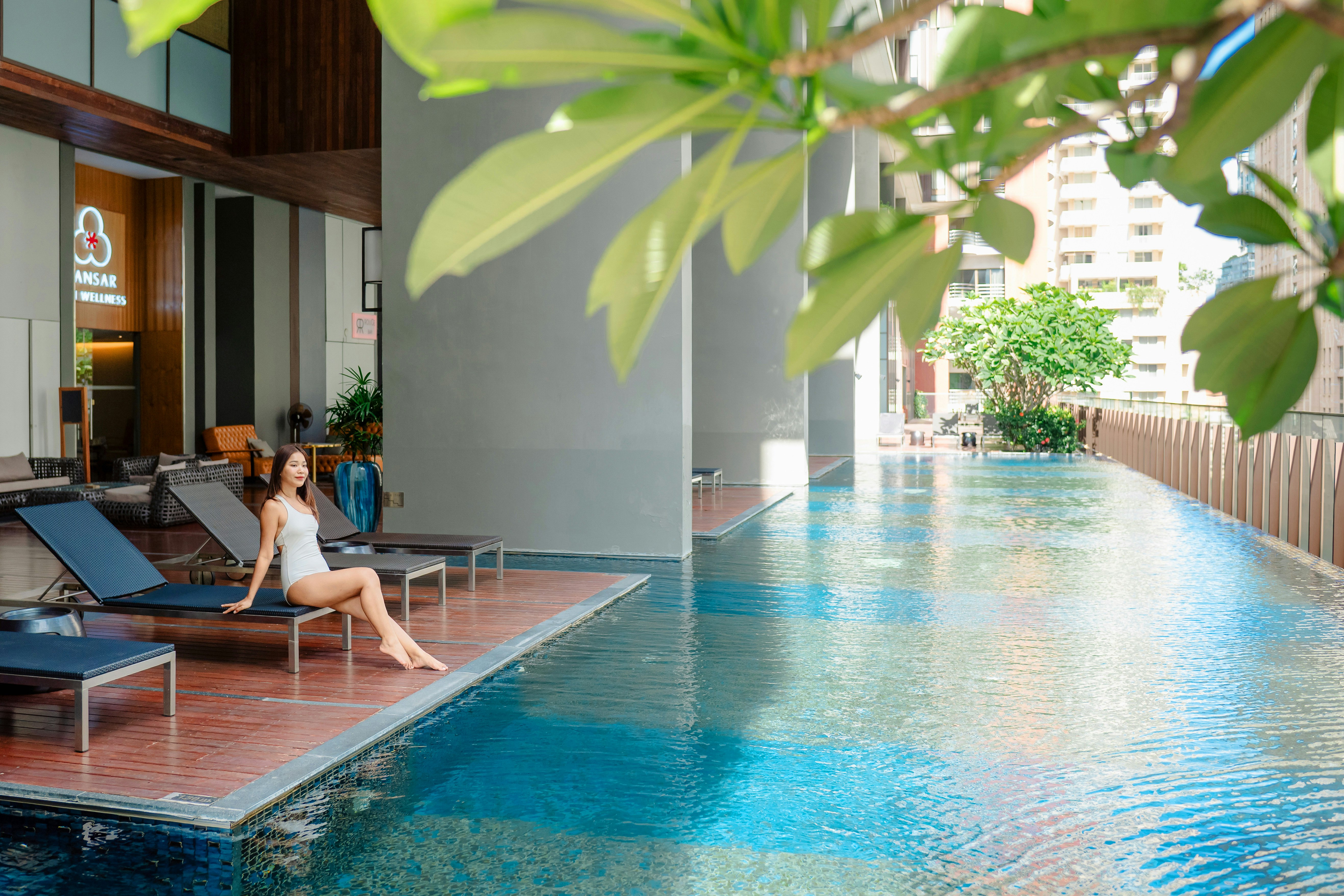 HANSAR BANGKOK 82/83