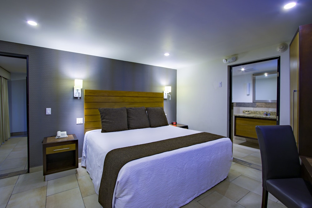 Hotel La Pinta 26/61