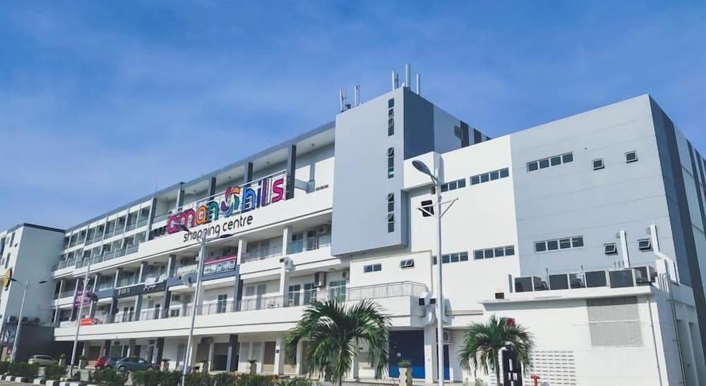 Aman Hills Hotel 2/40