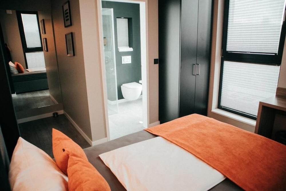 JustStay Solingen 15/50