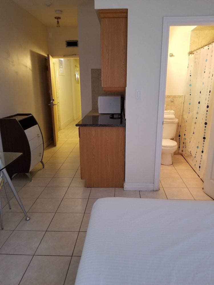 Dragon Gate Inn 24/64