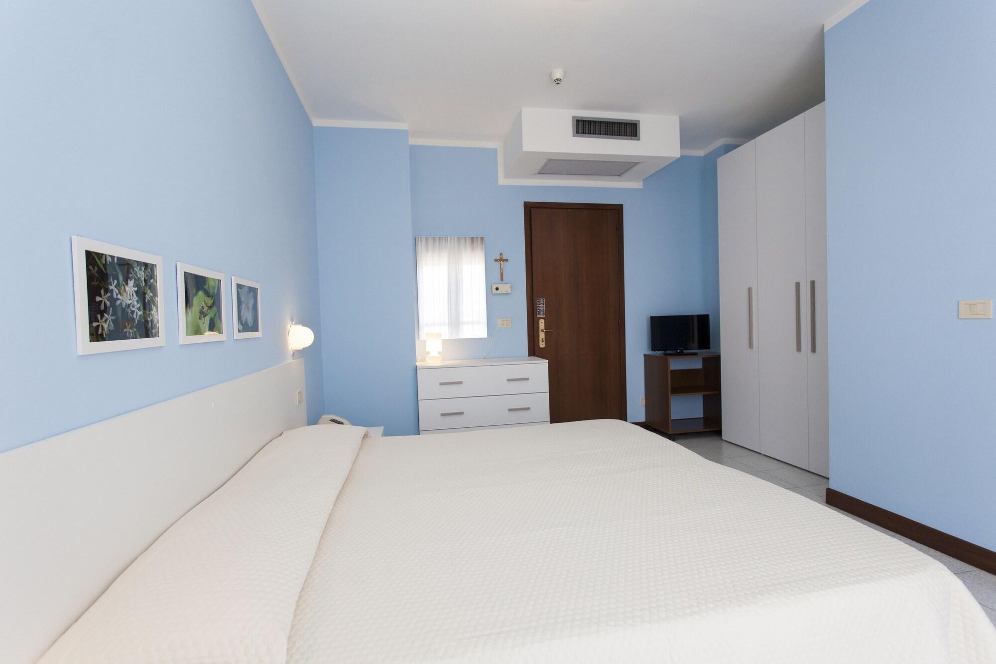 HOTEL VILLA EUGENIA 25/55