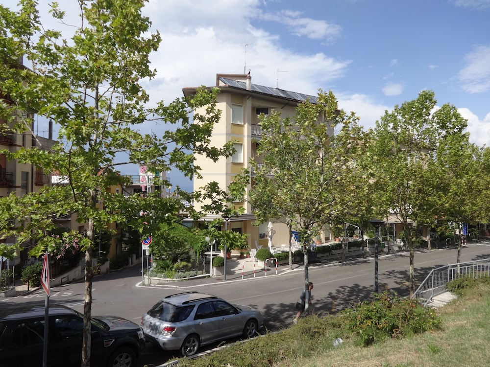 Hotel Saturno 20/30