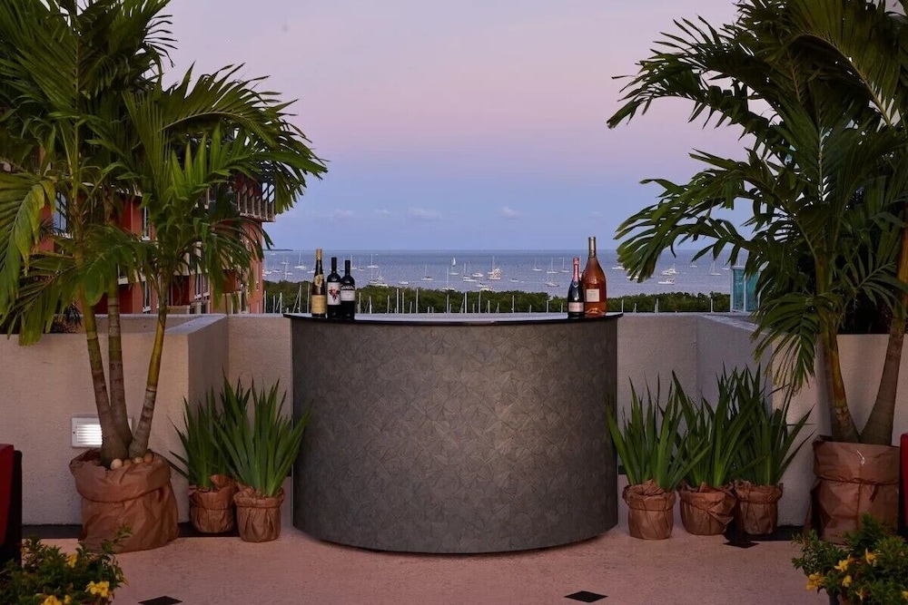 Private Oasis at Arya 6/47