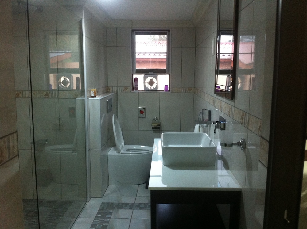 Marico Guest House 26/27