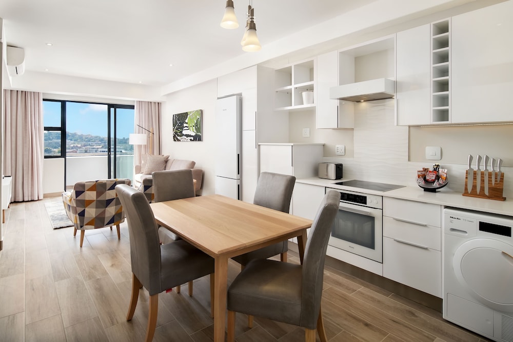 The Regency Apartment Hotel Menlyn 30/40