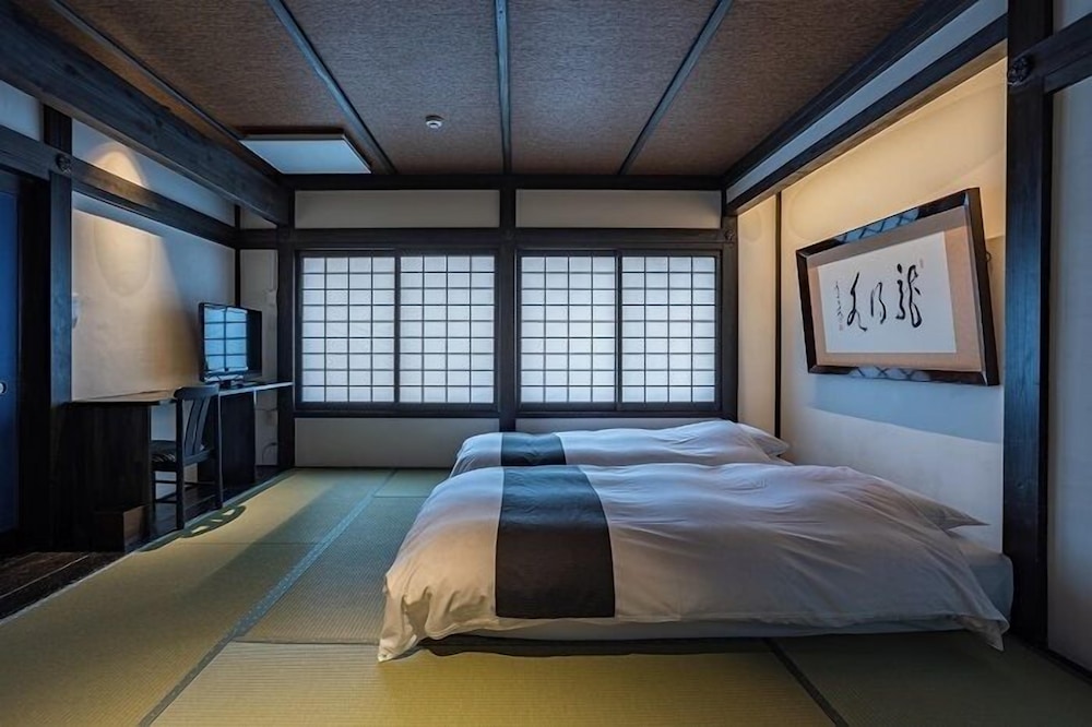 Imperial, Classic, Suite, 4 Beds