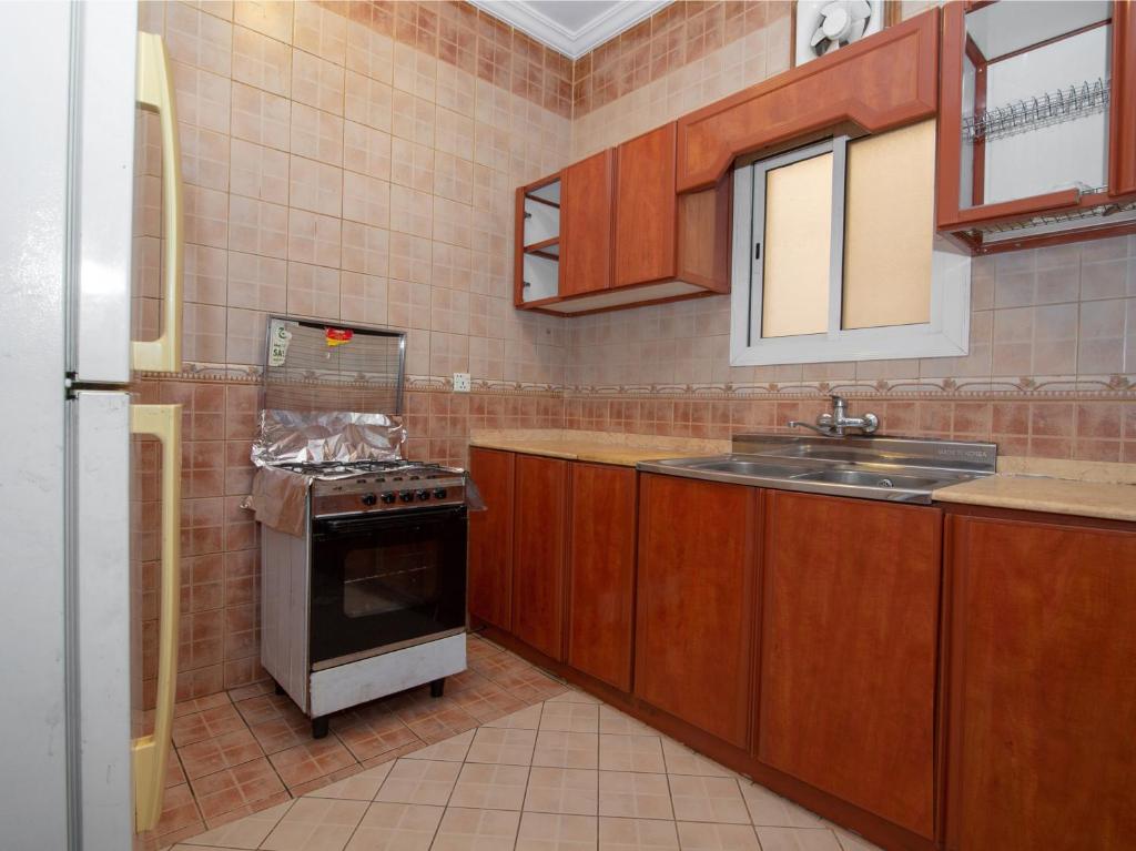 هابي بيتش البساتين(Shati Albasateen Serviced Apartments) 7/25