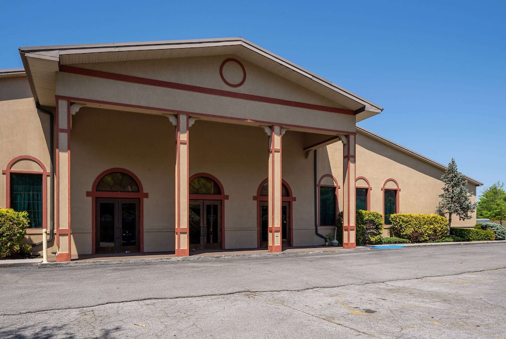 Days Inn by Wyndham Pigeon Forge Parkway 5/48
