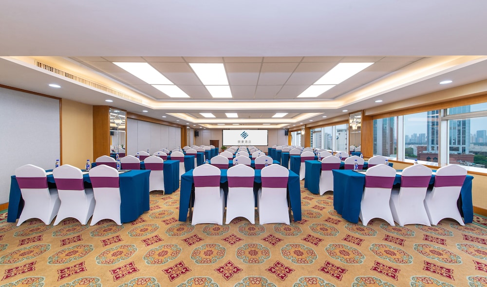 Binbei Yiho Hotel 29/36
