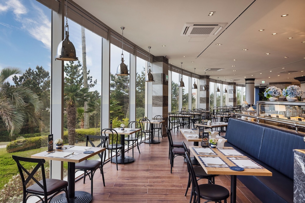 Kensington Resort Jeju Seogwipo 22/37