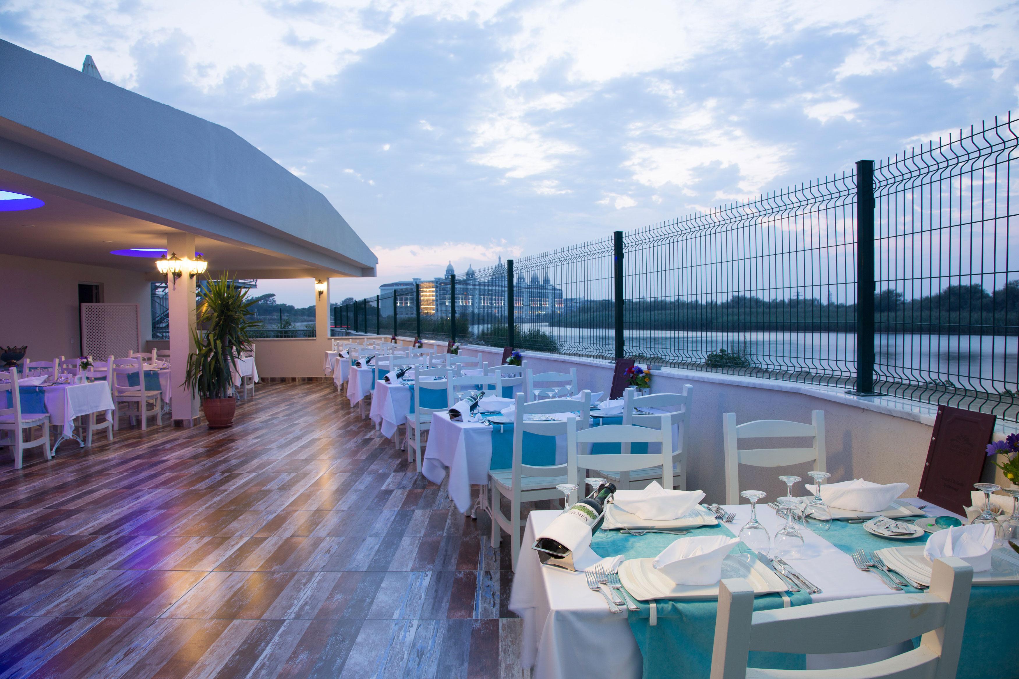 Water Side Resort And Spa 33/50