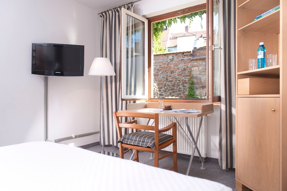 Hotel Agneshof Nurnberg 20/27