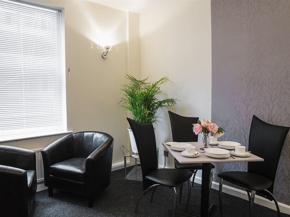 Burlington Hotel Hull City Centre 18/22