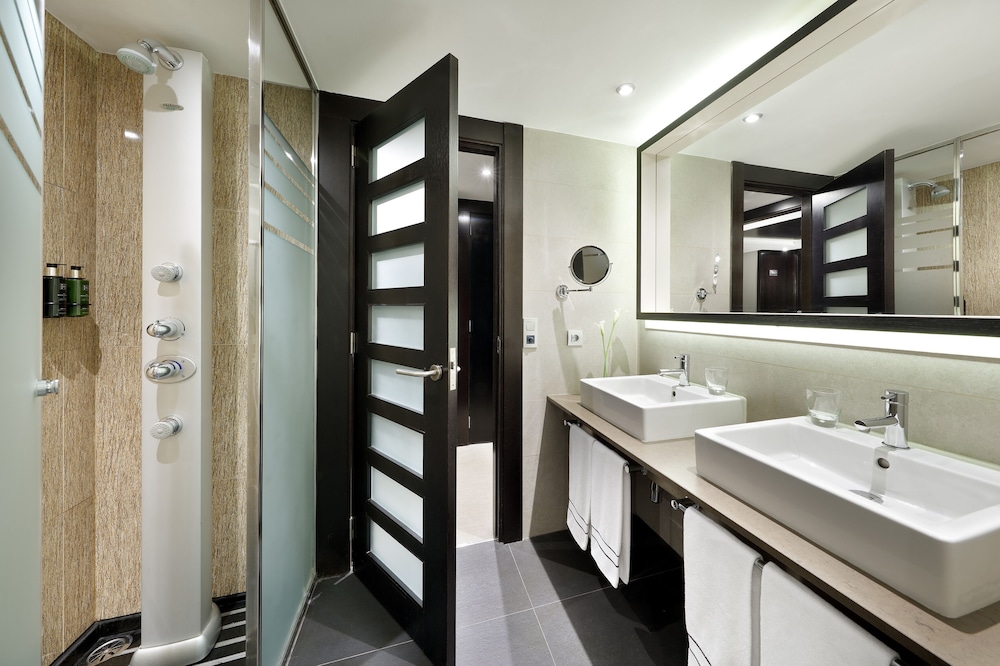 MELIA BARCELONA SARRIA 62/63