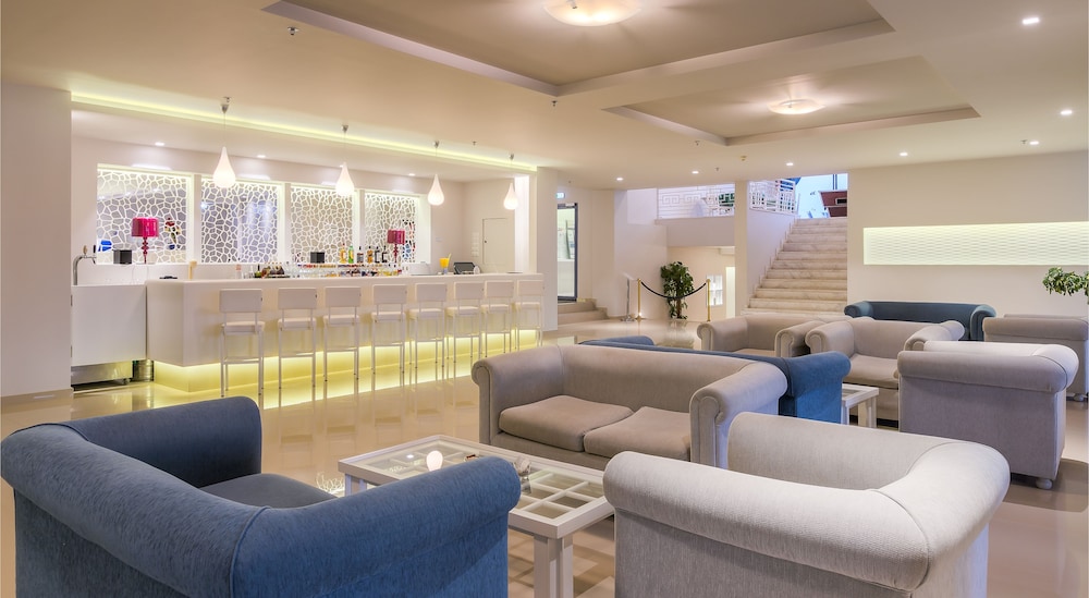 Aeolos Beach Hotel 38/57