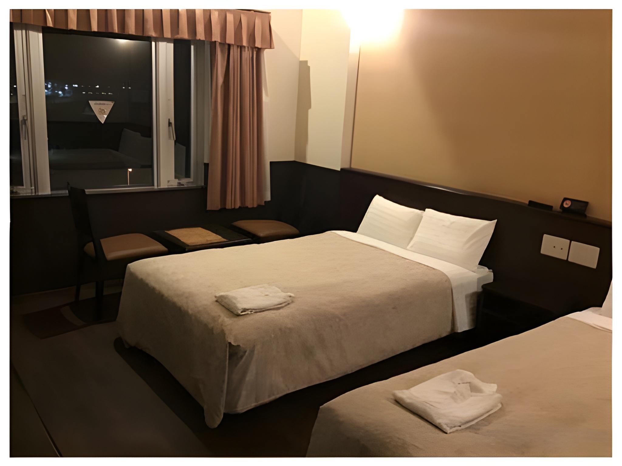غرفة بسريرين منفصلين، Gran View Okinawa Hotel 2/2