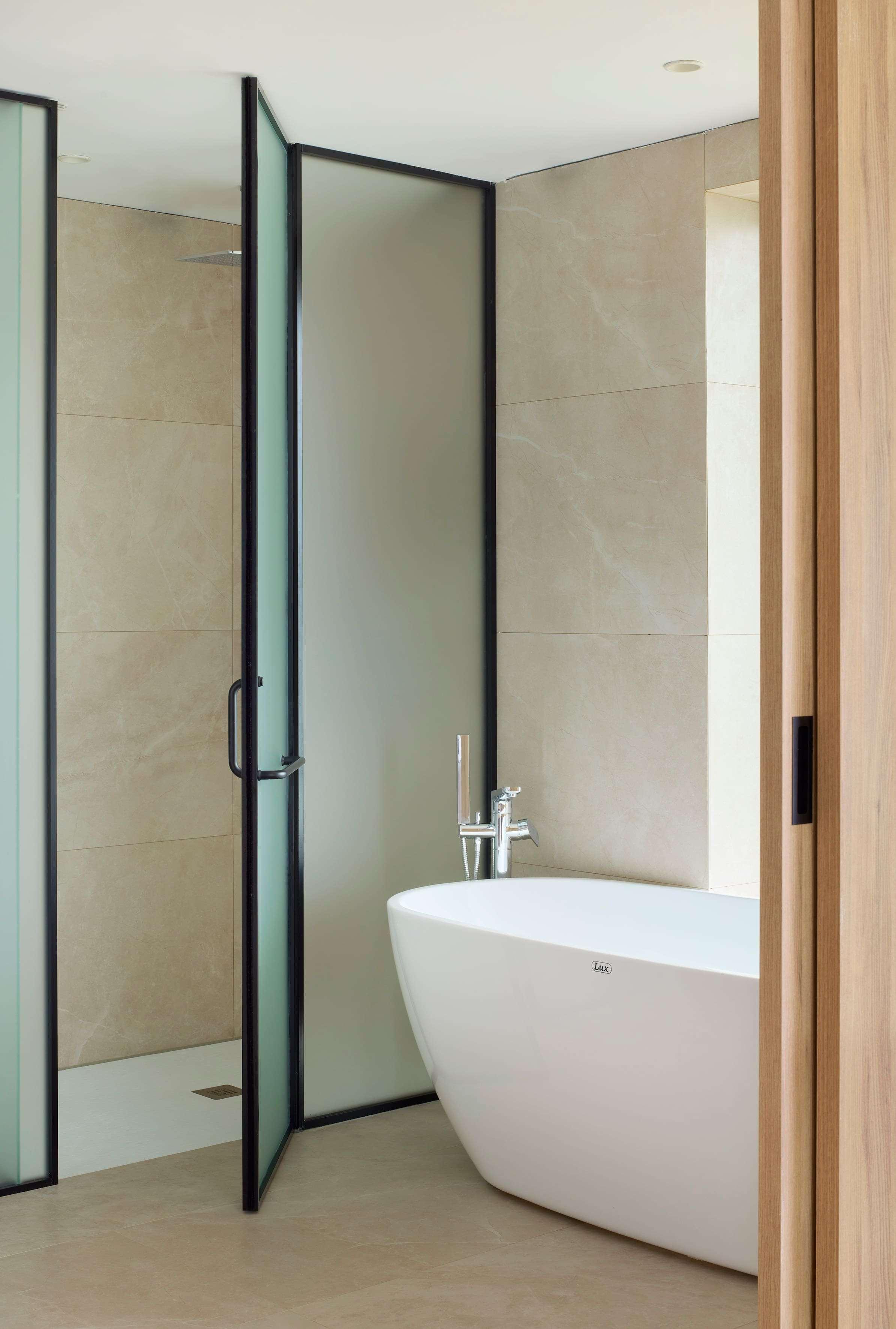 The Level, Junior Suite, Beach Side، MELIA DURRES ALBANIA 2/2