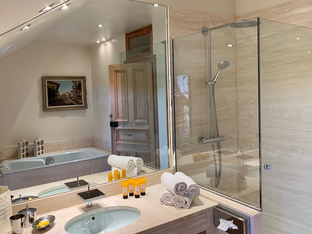 Beaumanoir Small Luxury Boutique Hotel 49/51