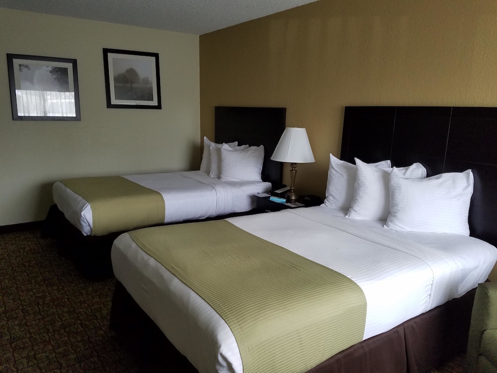 Best Western Crossroads Inn 7/19