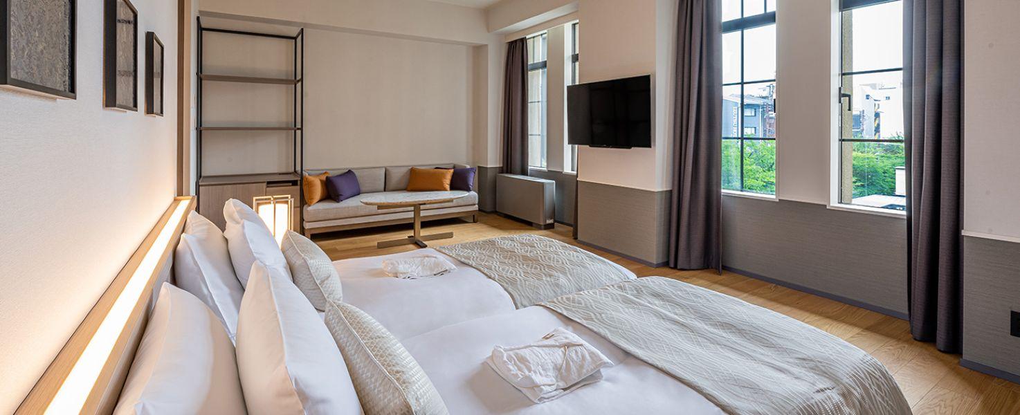 Hollywood, Grace, Twin Beds