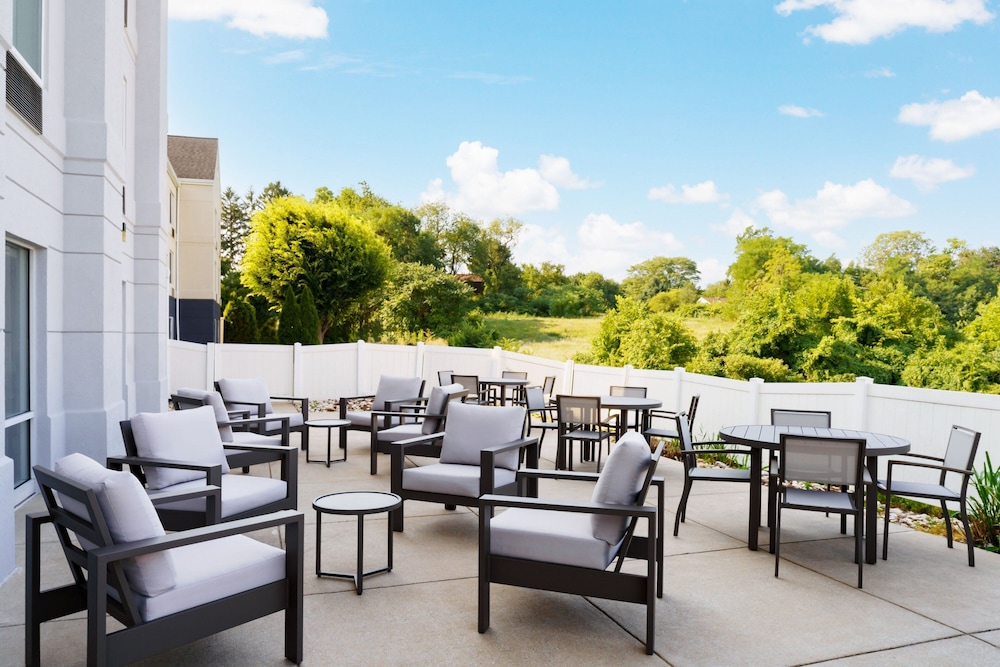 Fairfield Inn Harrisburg Hershey 40/53