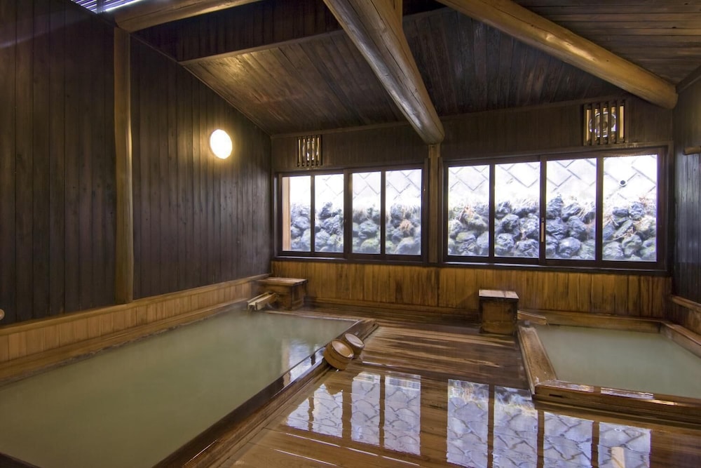 Ekinariya Ryokan 12/23