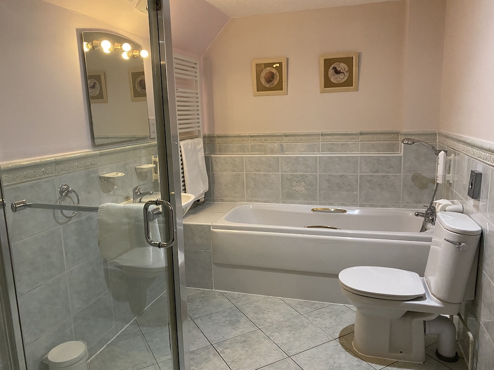 The Priory Hotel 45/48