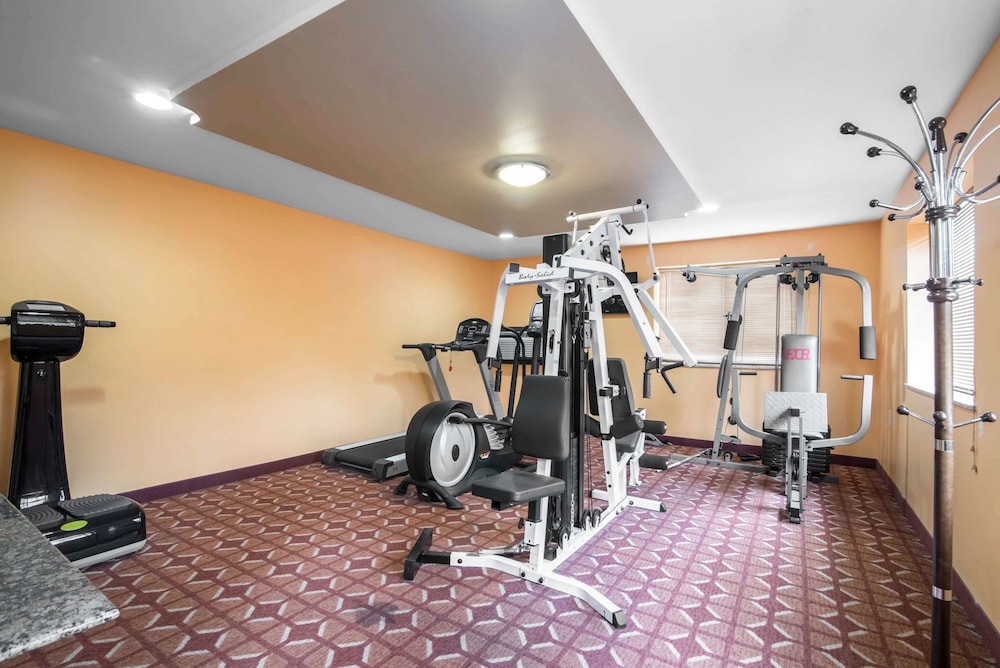 Rodeway Inn Towanda 24/36