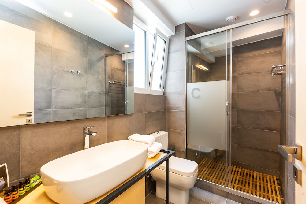 St Bjur Suites 48/50