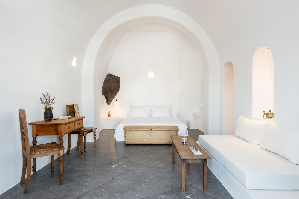 Chelidonia Luxury Suites - Adults Only 7/50