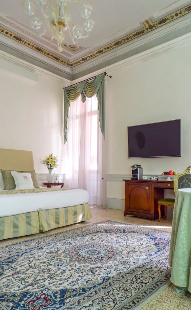 Palazzo Vitturi Hotel 55/67