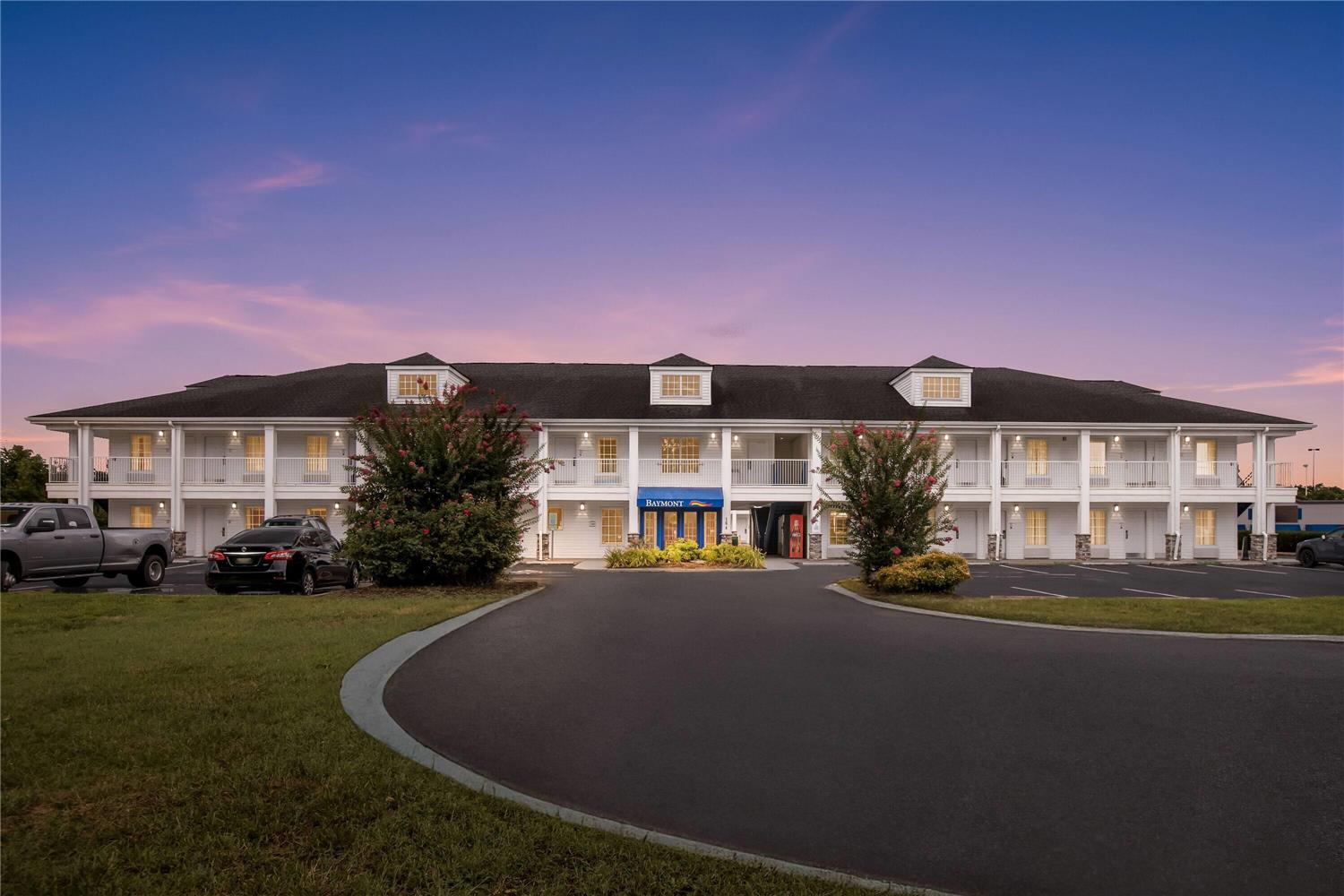Baymont By Wyndham Forest City 4/36