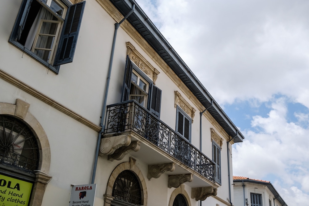 La Maltese Boutique Limassol 6/50