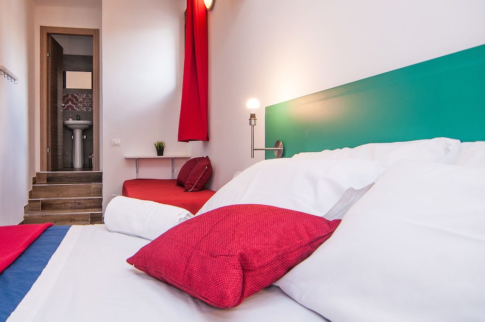 MODICA OLD TOWN ROOMS 10/50
