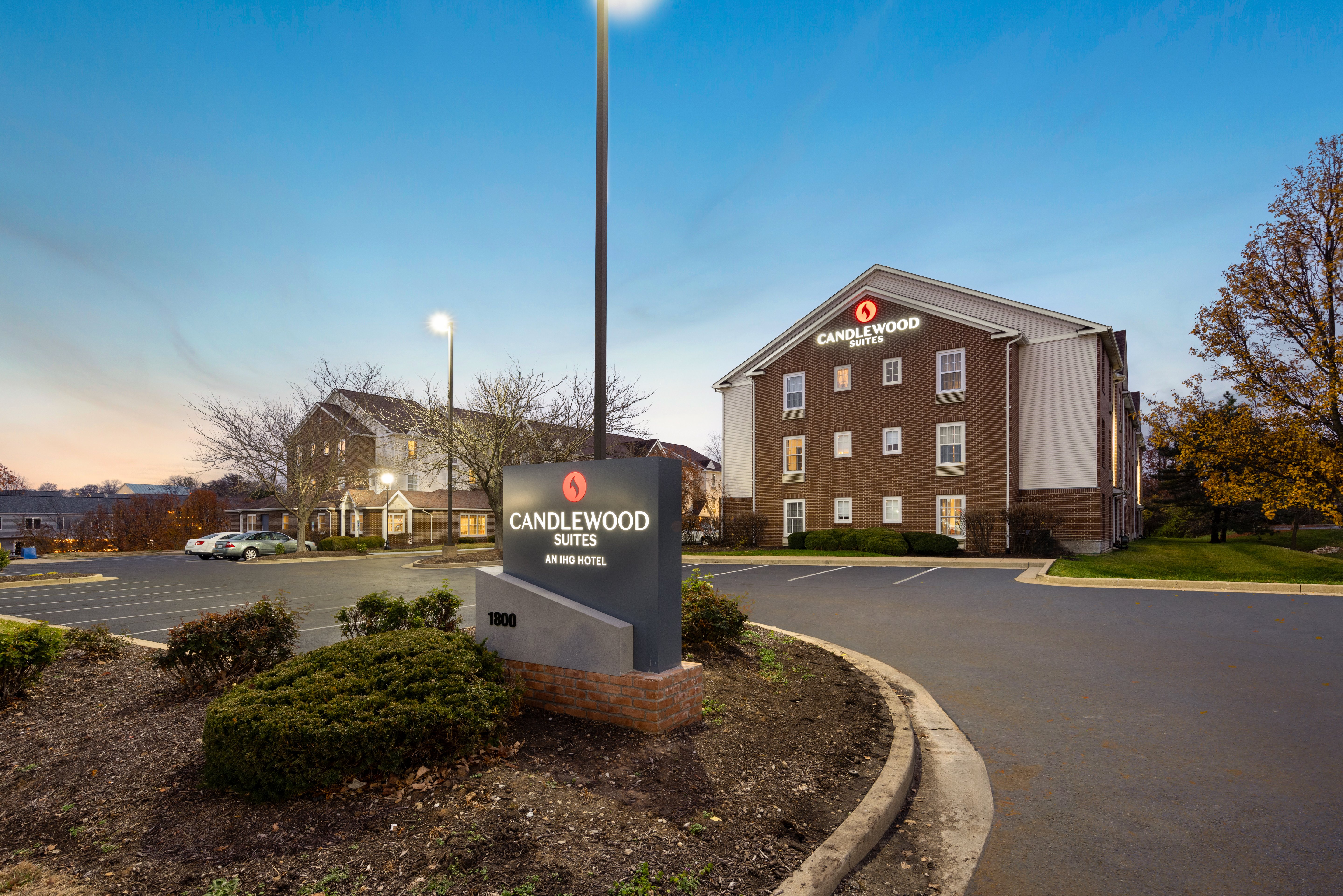 Candlewood Suites St Louis St Charles an IHG Hotel 6/36