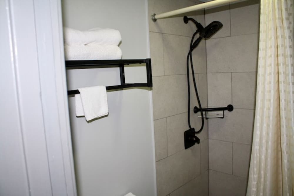 Budget Inn Jonesboro 32/32
